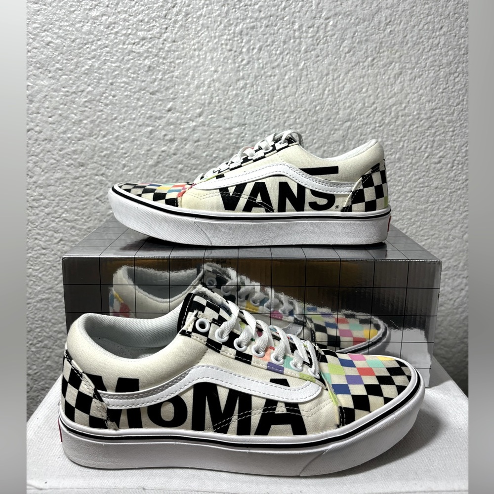 Checkered Vans 8.5